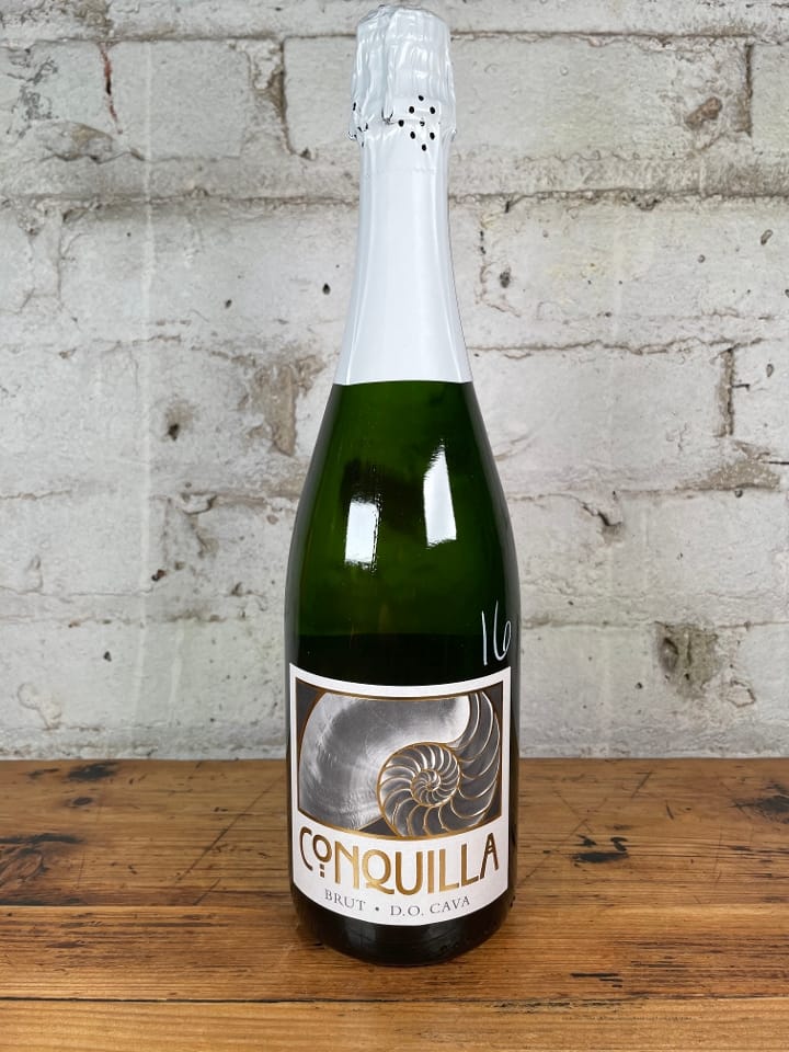 Conquilla Cava Spanish sparkling wine bottle